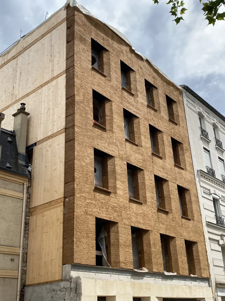 Terrio - Façade auto-porteuse sur 4 étages - Chantier Boulogne Billancourt